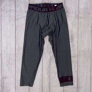 Under Armour fitted heatgear youth boys L pull on compression leggings